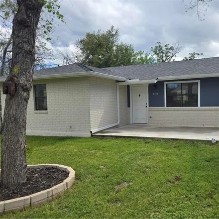 Buy this 3 bed house on 1264 Hackberry Drive in Marble Falls, TX 78654
