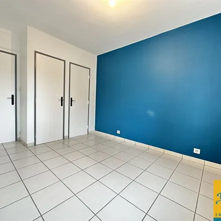 Rent this 3 bed apartment on 4 Impasse Auguste Renoir in 87000 Limoges, France