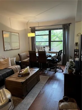 Image 2 - 99-40 63rd Road, New York, NY 11374, USA - Apartment for sale
