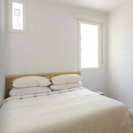 Rent this 1 bed apartment on Madrid in Calle de María de Guzmán, 4