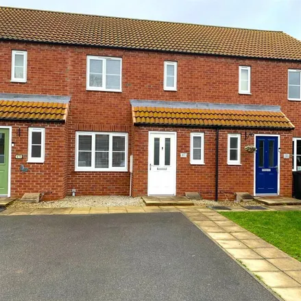 Rent this 3 bed townhouse on Evergreen Way in Norton-on-Derwent, YO17 8BY