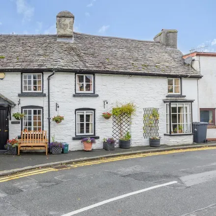 Rent this 3 bed townhouse on Rugby Club in Sunnyfield, Rhayader