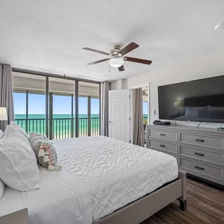 Image 2 - Madeira Beach, FL, 33708 - Condo for rent