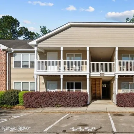Buy this 2 bed condo on 4437 Jay Bird Circle in New Hanover County, NC 28412