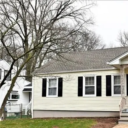 Rent this 3 bed house on 134 Dewey Avenue in Colonia, Woodbridge Township