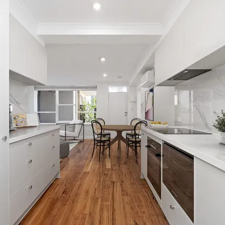 Image 4 - Emilton Avenue, St Kilda VIC 3182, Australia - Apartment for rent