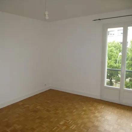 Rent this 2 bed apartment on 113 Avenue du Général de Gaulle in 94170 Le Perreux-sur-Marne, France