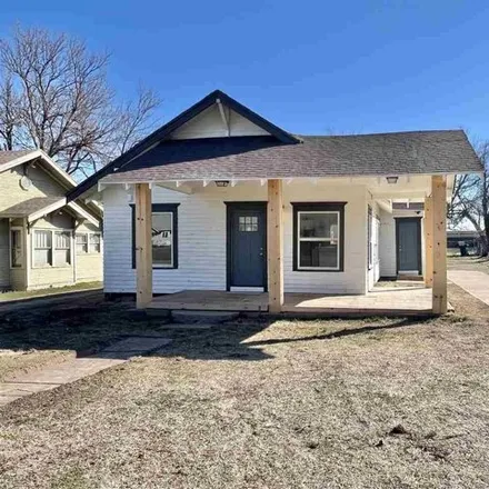 Buy this 2 bed house on 1036 North 6th Street in Perry, OK 73077