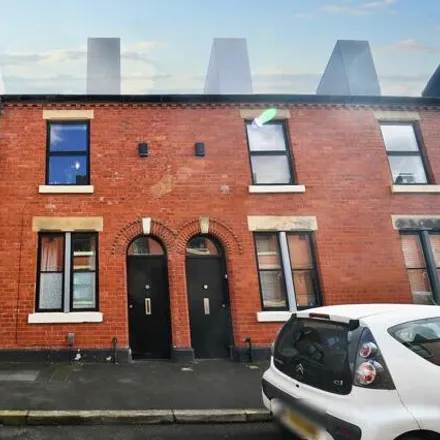 Buy this 3 bed townhouse on Field Street in Salford, M6 5EY