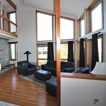 Rent this 4 bed house on Provincetown in MA, 02657