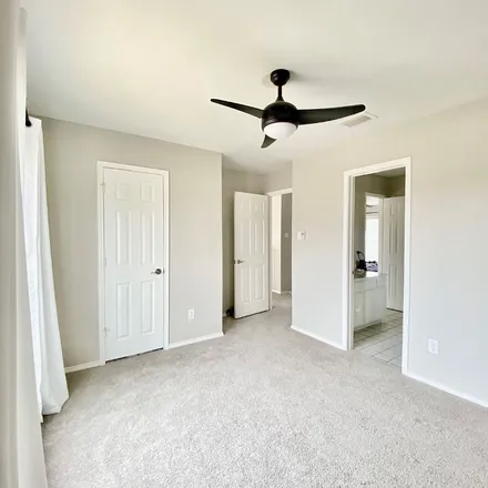 Image 2 - 2487 College Parkway, Flower Mound, TX 75028, USA - Apartment for rent