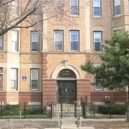 Rent this 3 bed house on 4611-4613 North Ashland Avenue in Chicago, IL 60640