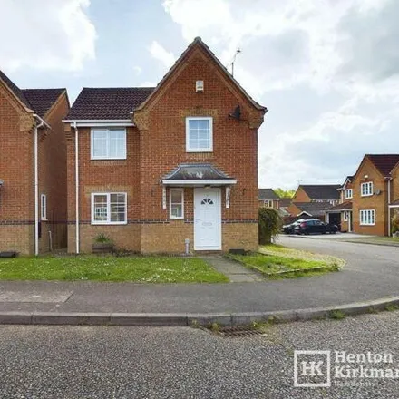 Rent this 3 bed house on Whitesmith Drive in Billericay, CM12 0FP