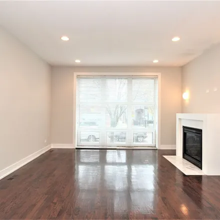 Image 9 - 2413 West Cortland Street, Chicago, IL 60639, USA - Apartment for rent