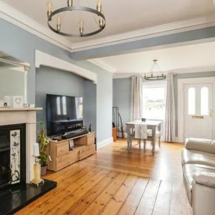 Image 3 - Black Horse, Crofton Road, London, BR6 8NW, United Kingdom - Townhouse for rent