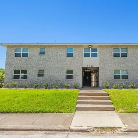 Rent this 1 bed apartment on Saint Luke's Presbyterian Church in 8915 Timberside Drive, Houston