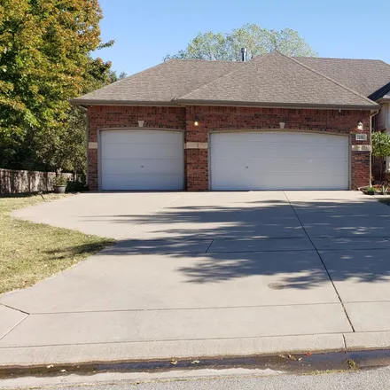 Buy this 5 bed house on 230 North Fiddlers Creek Street in Valley Center, KS 67147