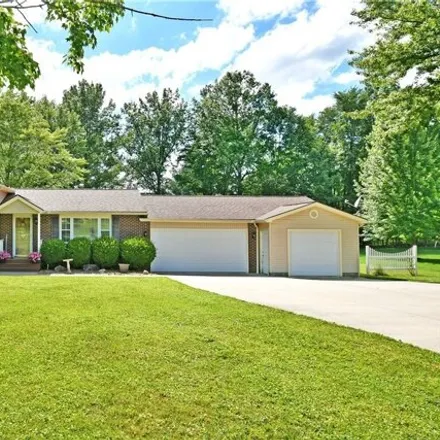 Buy this 3 bed house on 2451 Waynewood Dr NE in Fowler, Ohio