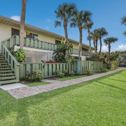 Buy this 2 bed condo on Manatee Avenue in Holmes Beach, Manatee County