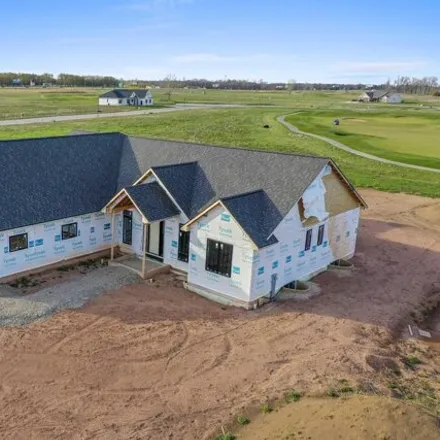Image 2 - Royal Saint Patrick's Golf Links, 201 Royal Saint Pat's Drive, Wrightstown, Outagamie County, WI 54180, USA - House for sale