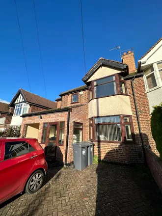 Rent this 6 bed duplex on Telford Avenue in Royal Leamington Spa, CV32 7HJ