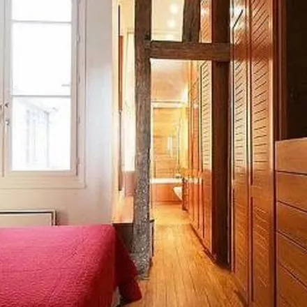 Rent this 2 bed apartment on Paris in Ile-de-France, France