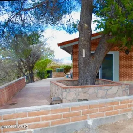 Image 3 - 1401 East Beatus Drive, Nogales, AZ 85621, USA - House for sale