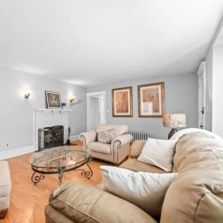 Image 4 - 51;53 Noble Street, Newton, MA 02453, USA - Condo for sale