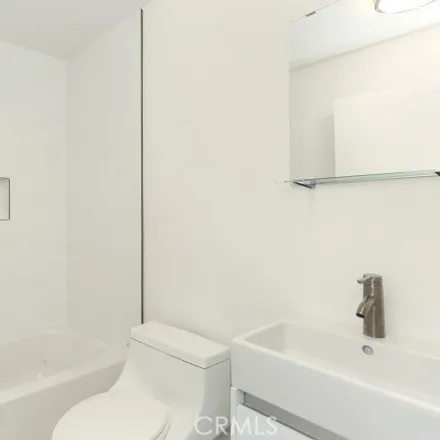 Image 7 - Laurel Canyon Boulevard, Los Angeles, CA 91605, USA - Apartment for rent