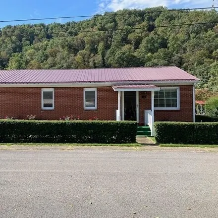 Image 1 - 58 Cardinal Drive, Lancer, Prestonsburg, KY 41653, USA - House for sale