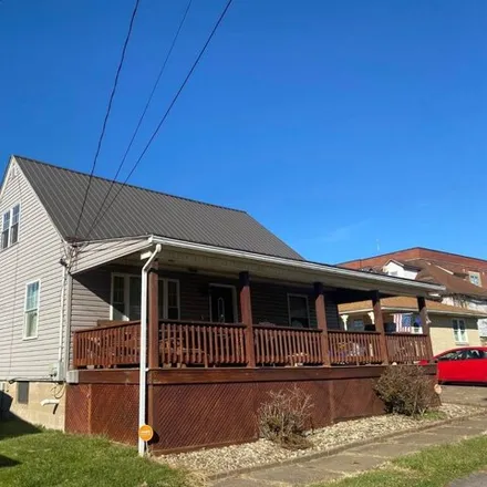 Buy this 3 bed house on 1152 North 14th Street in Clarksburg, WV 26301