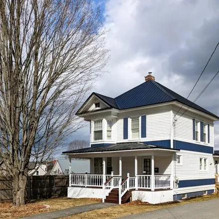 Buy this 4 bed house on 10 Lakeview Avenue in Dexter, Penobscot County