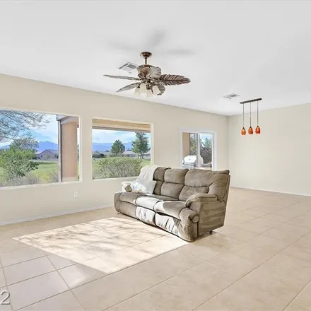 Image 3 - 7529 Chaffinch Street, North Las Vegas, NV 89084, USA - House for sale