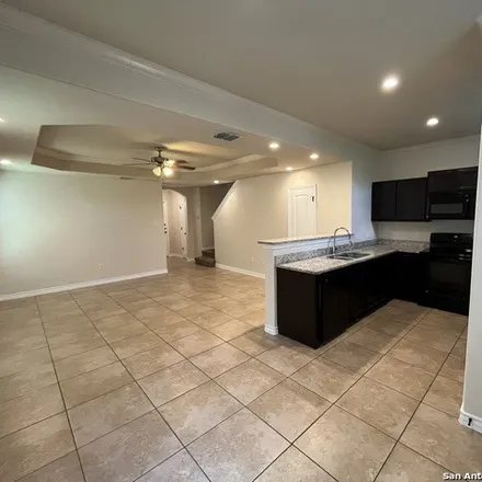 Image 8 - Mia Way, San Antonio, TX 78233, USA - Duplex for rent