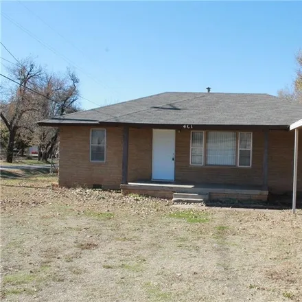 Buy this 3 bed house on 401 North Douglas Boulevard in Midwest City, OK 73130