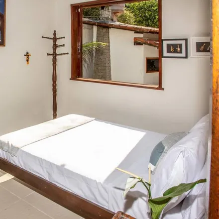 Rent this 4 bed house on Guapimirim in Rua Professor Rocha Faria, Centro