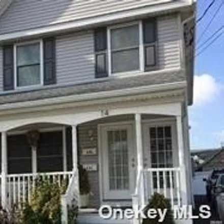 Rent this 1 bed house on 14 Madison Avenue in Village of Rockville Centre, NY 11570