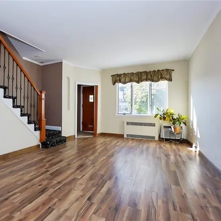 Image 3 - 2155 East 28th Street, New York, NY 11229, USA - House for sale