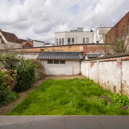 Rent this 3 bed apartment on Oudekerkstraat 74 in 2018 Antwerp, Belgium
