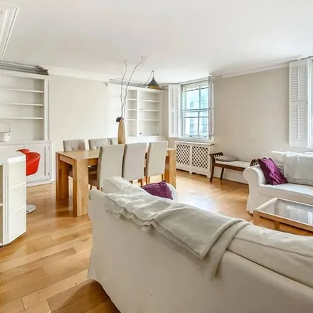 Rent this 2 bed apartment on HSBC UK in 95 Gloucester Road, London