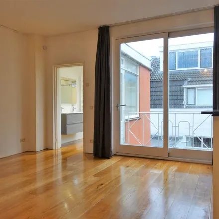 Rent this 4 bed apartment on Spaghetteria in Wittevrouwensingel 44, 3572 CA Utrecht