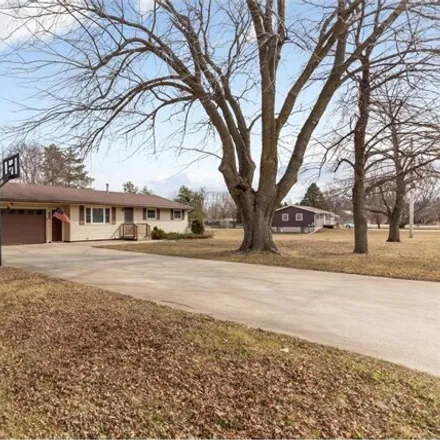 Buy this 4 bed house on 175 2nd Avenue Southwest in Geneva, Freeborn County