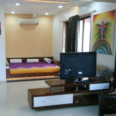 Rent this 5 bed house on Lonavala in Mahatma Gandhi Road, Pune District