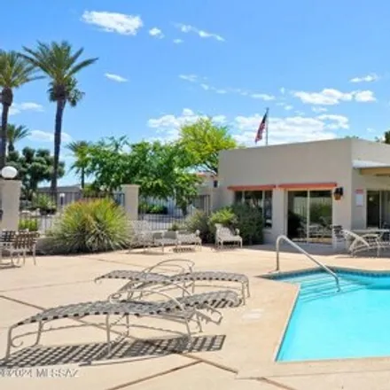 Image 2 - North Avenida Arboleda, Tucson, AZ 85719, USA - House for sale