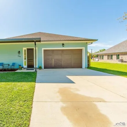 Buy this 6 bed house on 136 June Drive in Houma, LA 70360