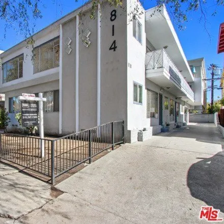 Rent this 1 bed house on 820 South Holt Avenue in Los Angeles, CA 90035