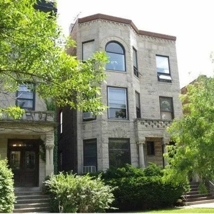 Rent this 5 bed apartment on 717 West Roscoe Street in Chicago, IL 60657