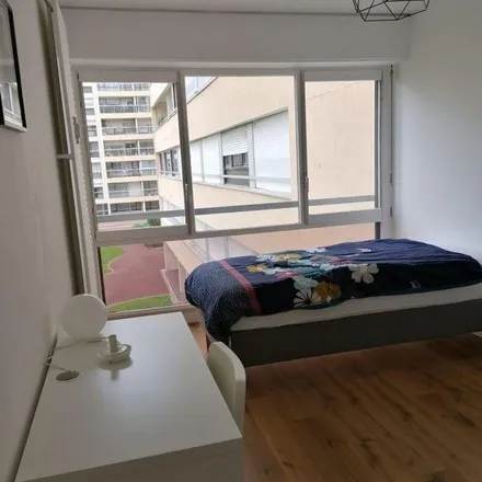 Image 2 - 4 Rue Saint-Martin, 95300 Pontoise, France - Apartment for rent