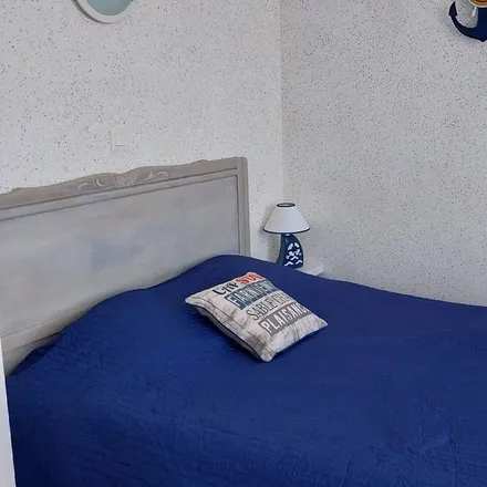 Rent this 2 bed apartment on 17420 Saint-Palais-sur-Mer