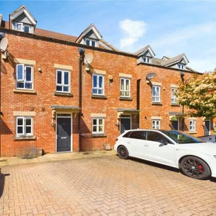 Buy this 3 bed townhouse on 32 Denman Drive in Newbury, RG14 7GD